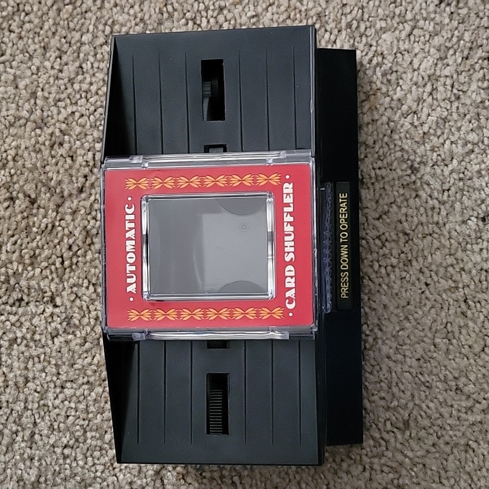 Automatic card shuffler